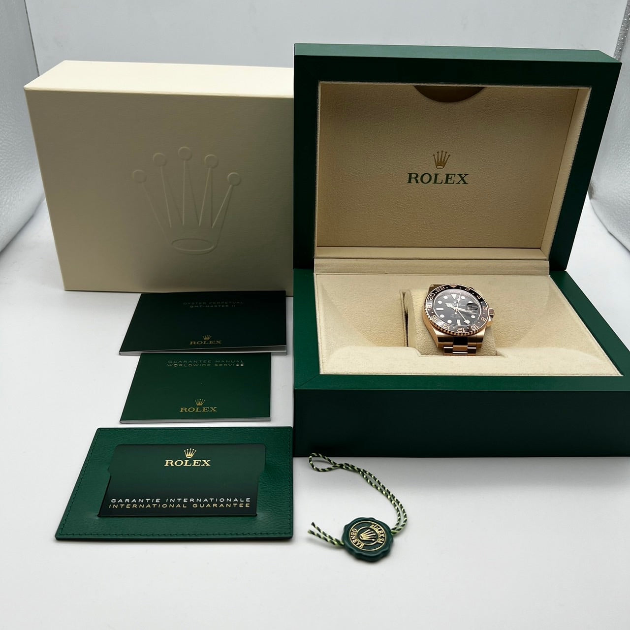 롤렉스 GMT 마스터 II 126715CHNR 블랙 에버 로즈 골드 굴 팔찌 40mm