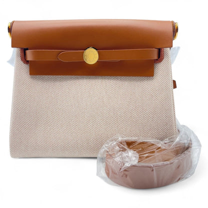 중고 에르메스 에일 백 지퍼 미니 20 에크루/포브 투알 애쉬/바쉬 헌터 골드 하드웨어 K 스탬프 중고