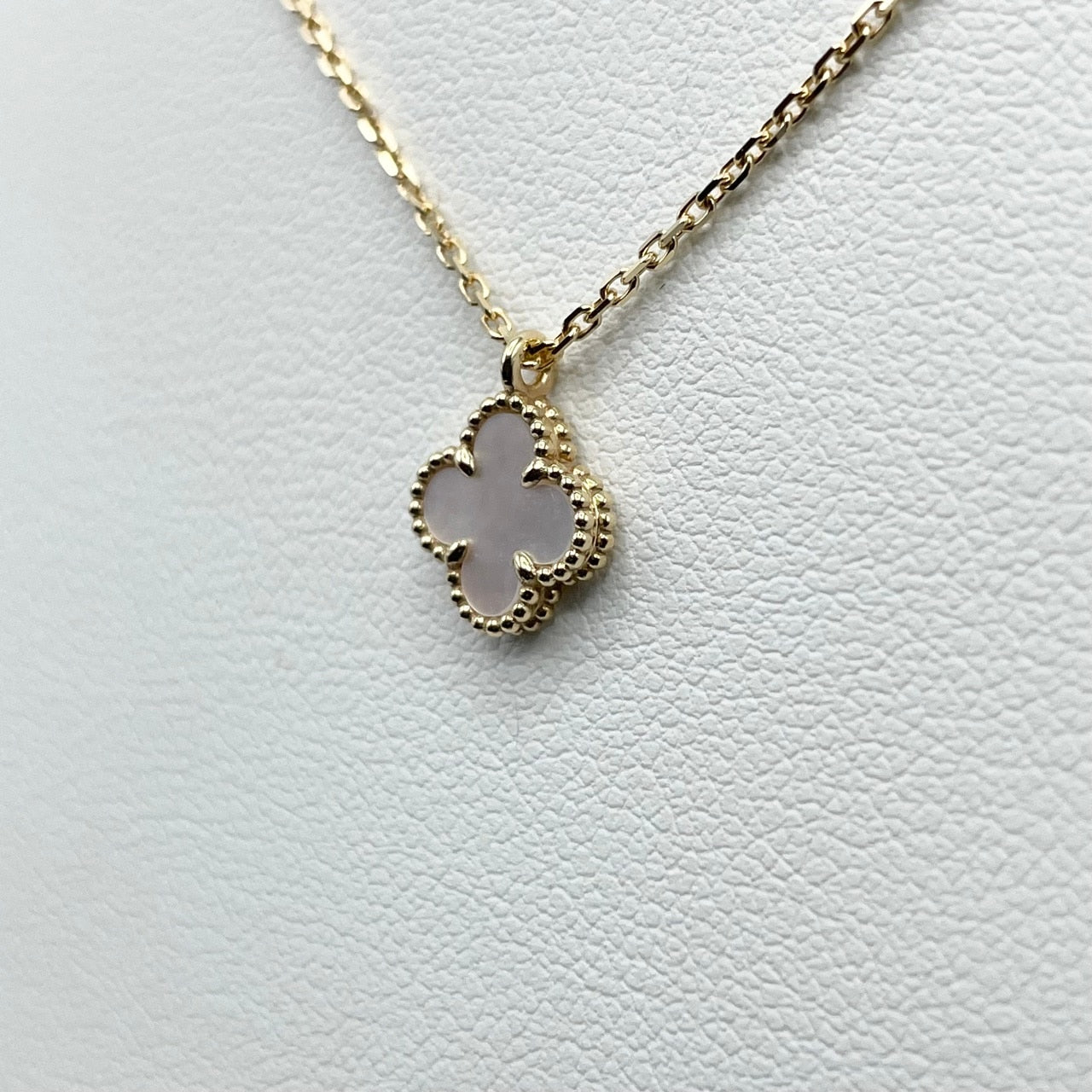 Pre-Owned Van Cleef & Arpels Sweet Alhambra Pendant VCARF69100 Yellow Gold