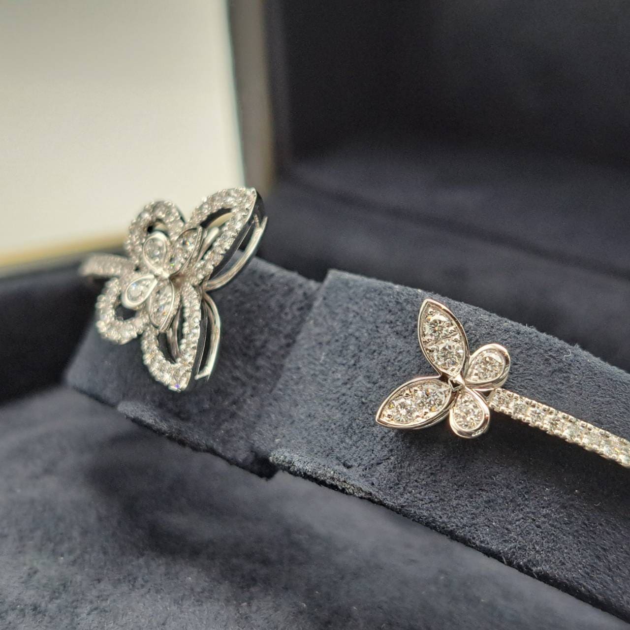 Pre-Owned Graph Multi Butterfly Silhouette Diamond