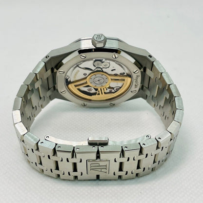 사전 소유의 Audemars Piguet Royal Oak Black 15500st.oo.1220st.03