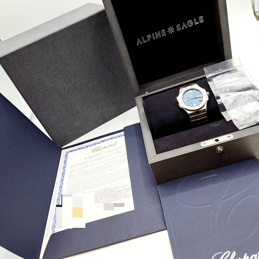 Pre-Owned Chopard Alpine Eagle Large 298600-3001 Blue 41mm