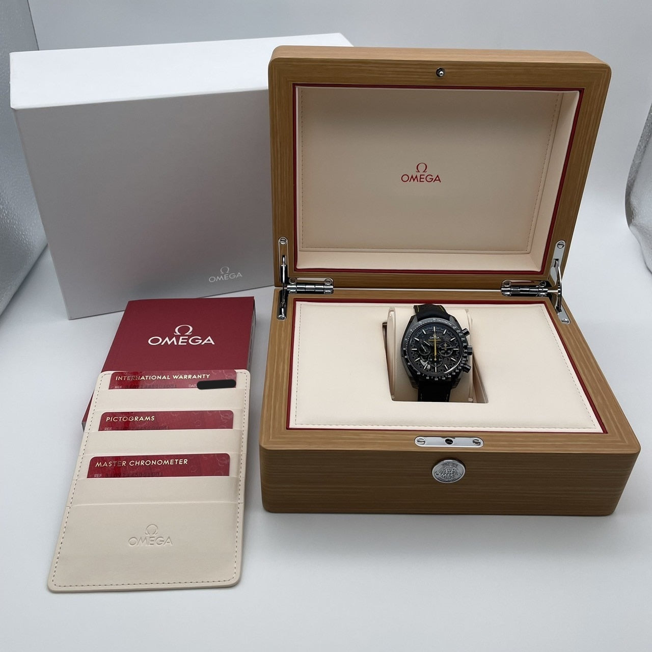 Pre-Owned Omega Speedmaster 310.92.44.50.01.001 Skeleton Black Ceramic 44mm