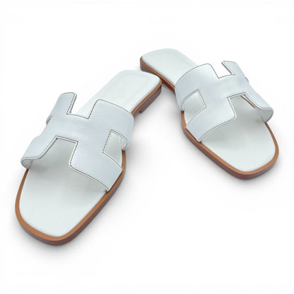 プレオウンドエルメス オラン サンダル 37 ブラン ボックスカーフ 23cm