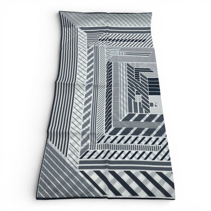 プレオウンドエルメス カレ 65 Hパーペチュアル ブラン/グレー/ノワール コットン/シルク