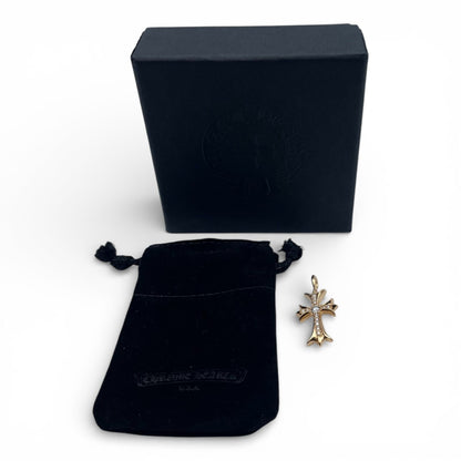 プレオウンドクロムハーツ タイニーCHクロスチャーム 22k/パヴェダイヤモンド