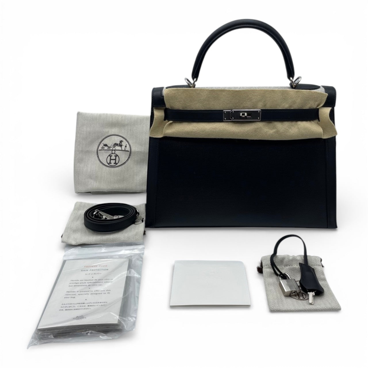 プレオウンドエルメス ケリー エクリュ 32 ノワール トワルH・ベルリンヌ/スイフト シルバー金具 Z刻印