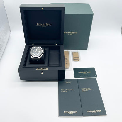 Pre-owned Audemars Piguet Royal Oak Offshore Diver 15720CN.OO.A002CA.01 42mm