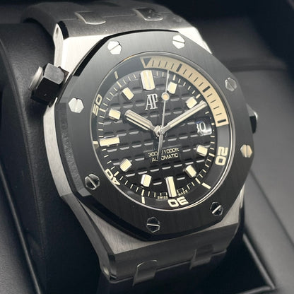 Pre-owned Audemars Piguet Royal Oak Offshore Diver 15720CN.OO.A002CA.01 42mm