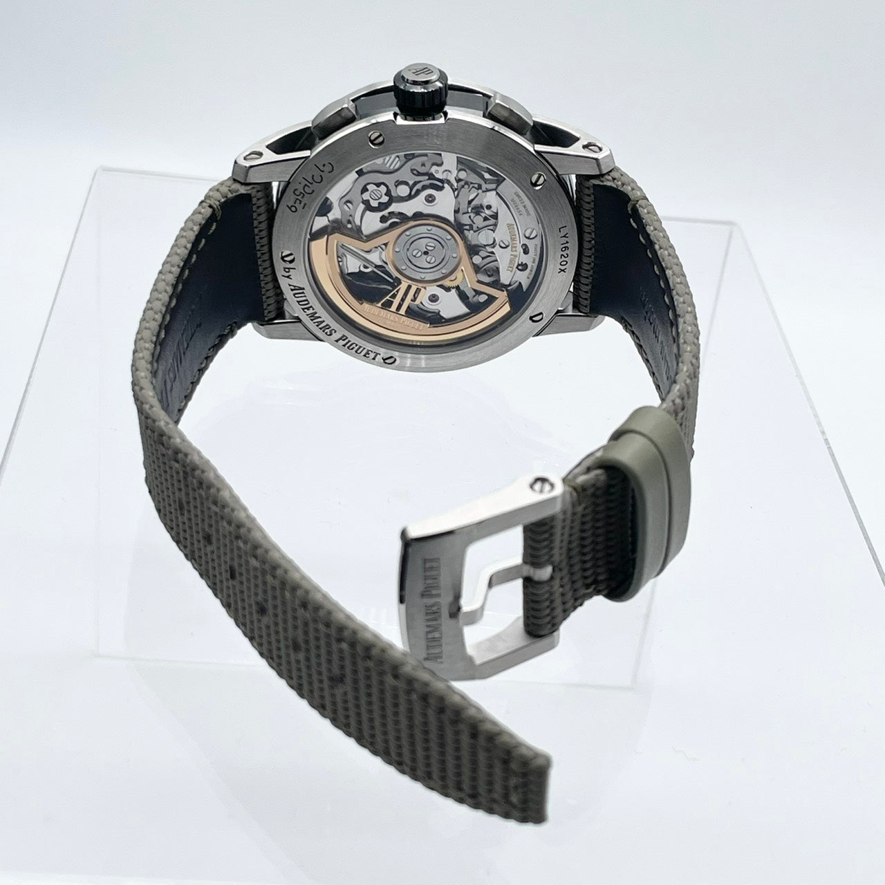 preound odemapige CODE 11.59通过odemapige 26393QT.OO.A064KB.01烟熏米色41mm