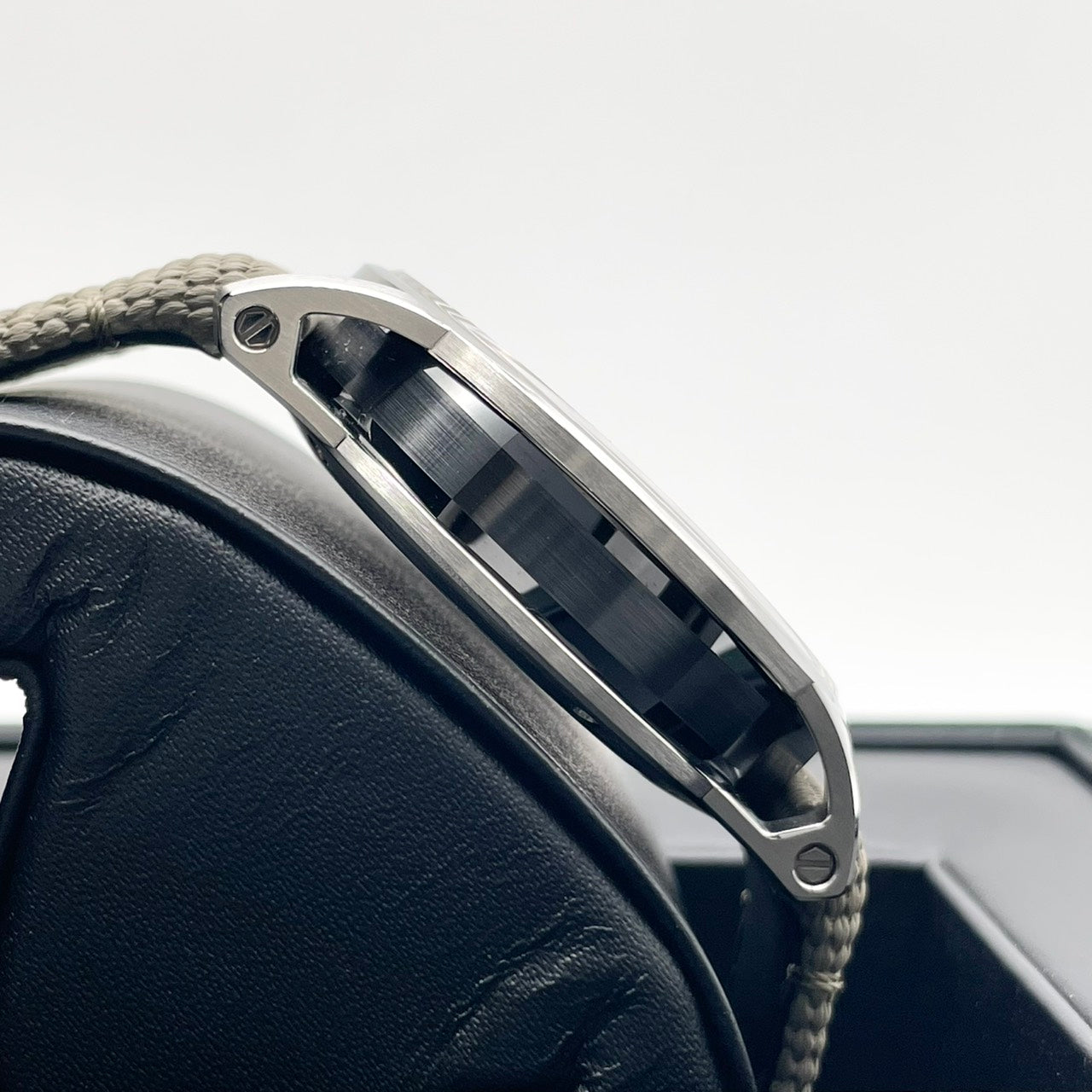 preound odemapige CODE 11.59通过odemapige 26393QT.OO.A064KB.01烟熏米色41mm