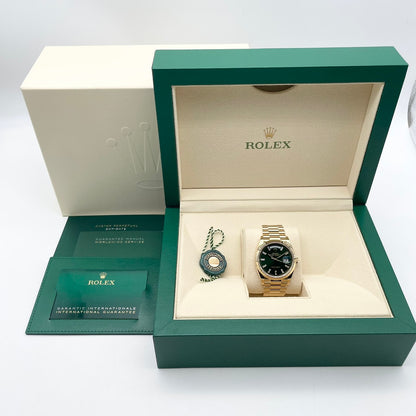 Pre-owned Rolex Day-Date 128238 Bright Green 10P Diamond President Bracelet 36mm