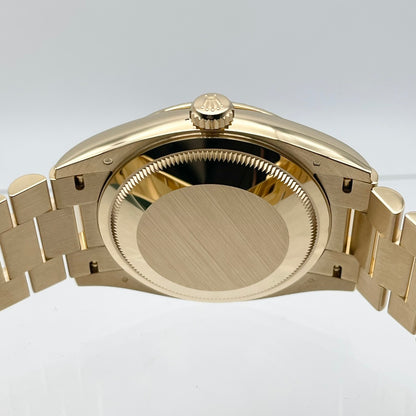 Pre-owned Rolex Day-Date 128238 Bright Green 10P Diamond President Bracelet 36mm