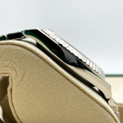 Pre-owned Rolex Land-Dweller 127334 Intense White Honeycomb Motif 40mm