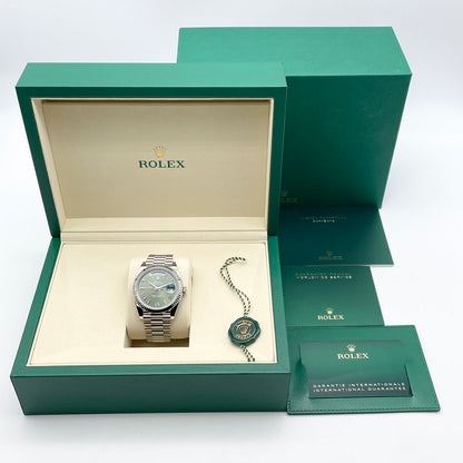 プレオウンド ロレックス デイデイト 228239 オリーブグリーン ホワイトゴールド 40mm