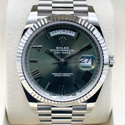 プレオウンド ロレックス デイデイト 228239 オリーブグリーン ホワイトゴールド 40mm