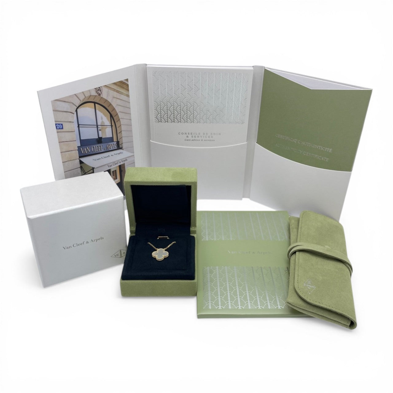 プレオウンドヴァンクリーフ＆アーペル ヴィンテージアルハンブラ ペンダント VCARA45900 マザーオブパール イエローゴールド